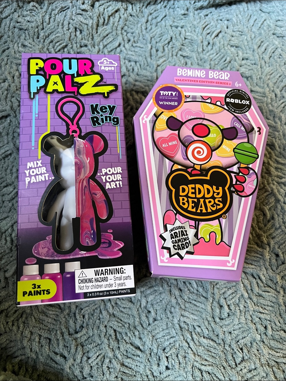 Deddy Bear and Pour Palz